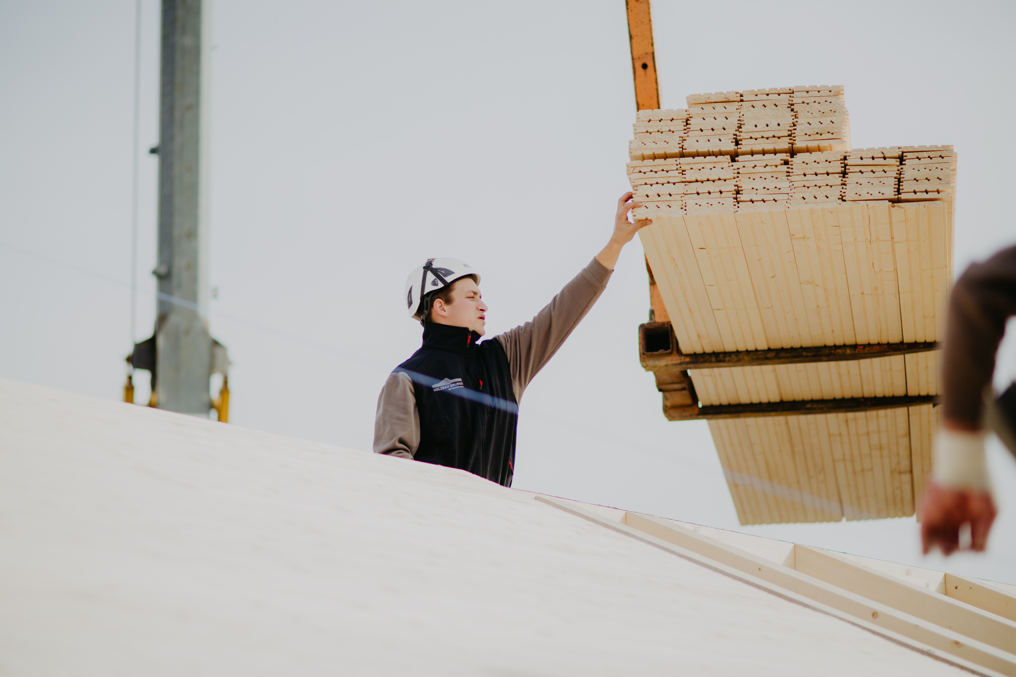 HolzbauGruber_Dachstuhl_Tacherting